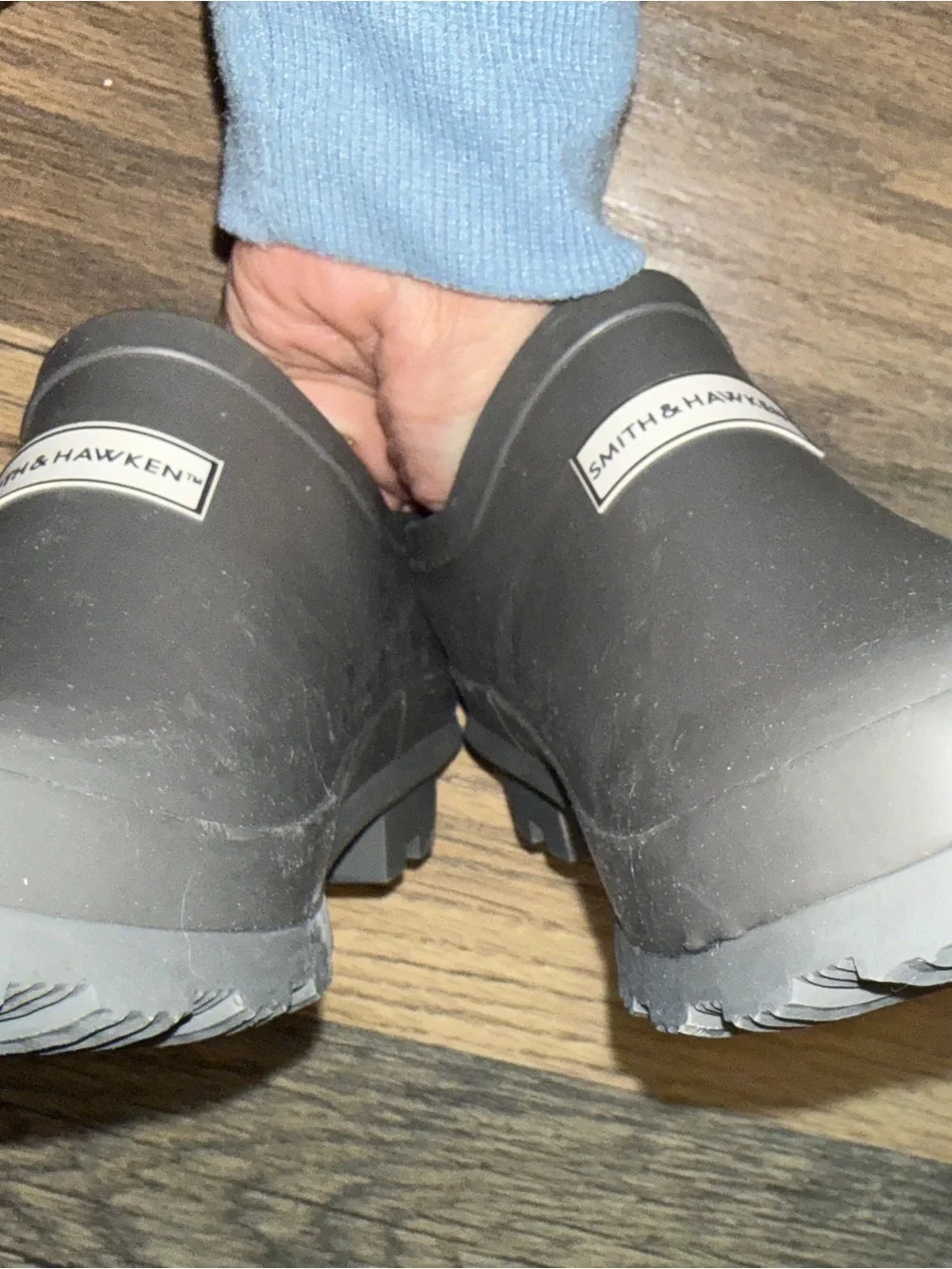 Smith & Hawken charcoal gray cushioned gardening and rain clogs/boots US7